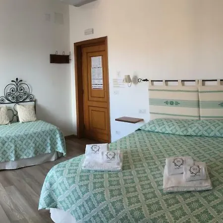 Su Corittu Πανσιόν Αλγκέρο